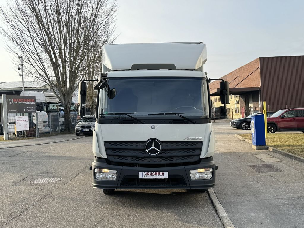Mercedes-Benz Atego 818L Koffer 6,3m LBW Klima Autom. Luftgef. Mercedes-Benz Atego 818L Koffer 6,3m LBW Klima Autom. Luftgef. - Fourgon grand volume: photos 2 Mercedes-Benz Atego 818L Koffer 6,3m LBW Klima Autom. Luftgef. Mercedes-Benz Atego 818L Koffer 6,3m LBW Klima Autom. Luftgef. - Fourgon grand volume: photos 2
