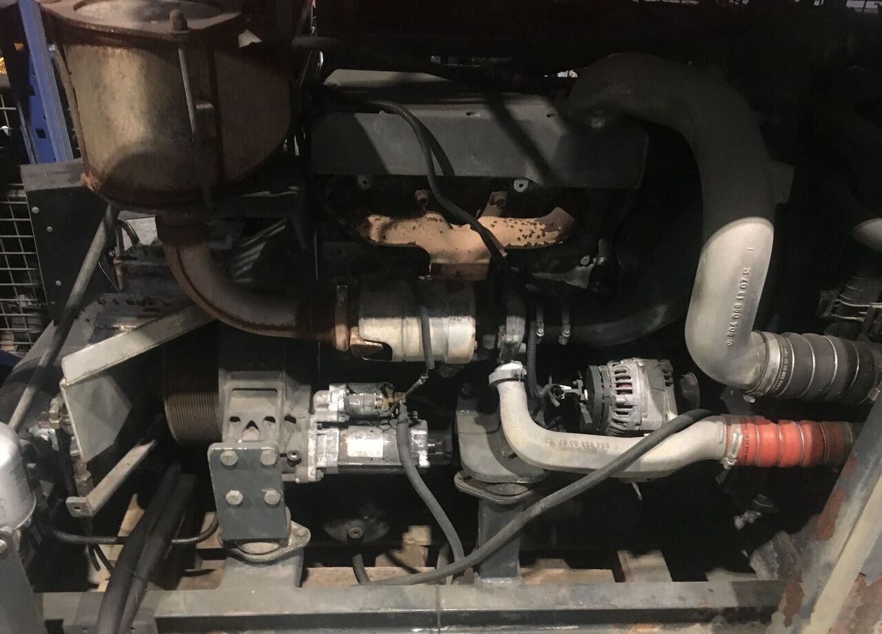 Mercedes-Benz OM904 - Moteur: photos 1 Mercedes-Benz OM904 - Moteur: photos 1