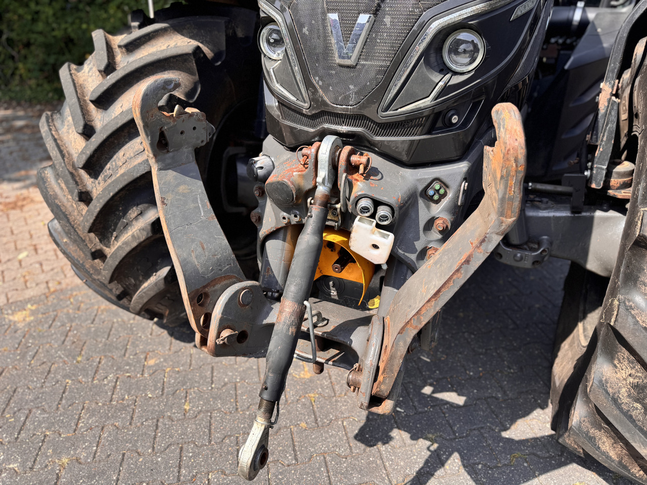 Valtra T214 Dorect - Tracteur agricole: photos 5 Valtra T214 Dorect - Tracteur agricole: photos 5