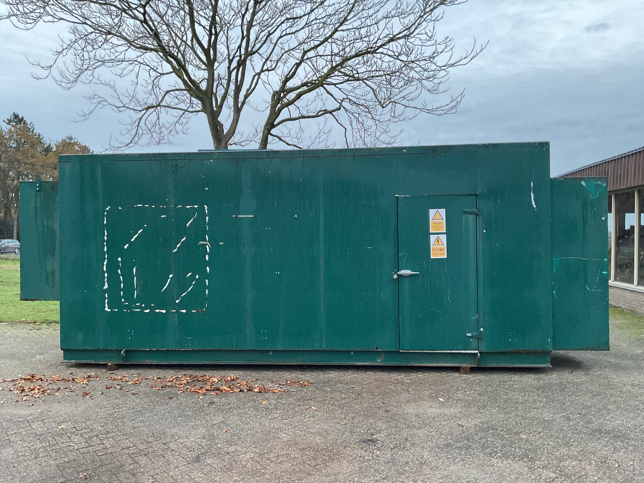 Volvo 1242GE, 450KVA super silent generator station. Complete and low hours. - Groupe électrogène: photos 1 Volvo 1242GE, 450KVA super silent generator station. Complete and low hours. - Groupe électrogène: photos 1