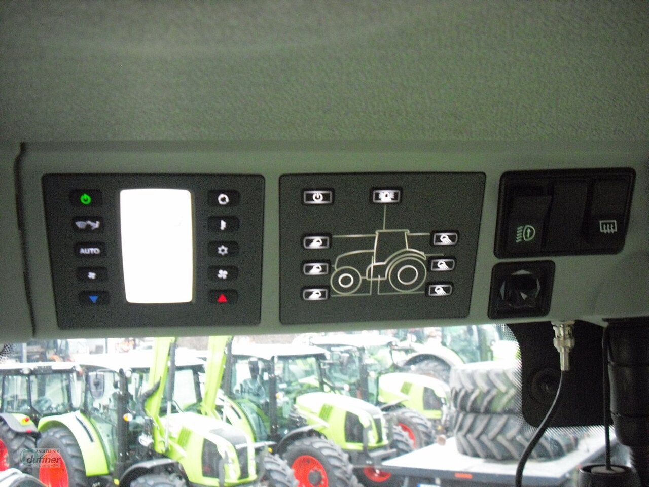 CLAAS Axion 870 CMATIC CEBIS en leasing occasion CLAAS Axion 870 CMATIC CEBIS: photos 12