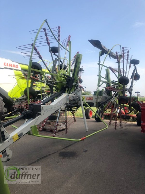 CLAAS Liner 1750 - Faneuse: photos 1 CLAAS Liner 1750 - Faneuse: photos 1