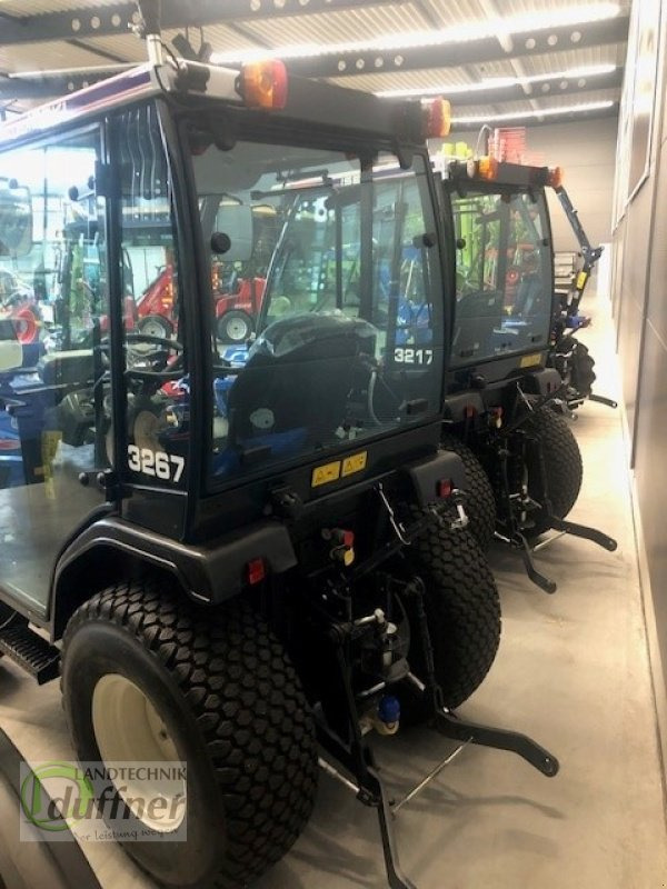 Iseki TM 3267 AHLK - Tracteur communal: photos 5 Iseki TM 3267 AHLK - Tracteur communal: photos 5