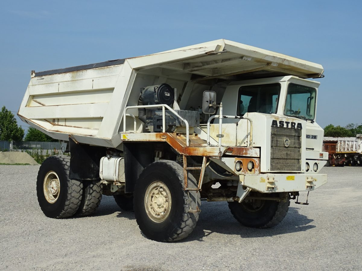 ASTRA RD 28 - Tombereau rigide: photos 3 ASTRA RD 28 - Tombereau rigide: photos 3