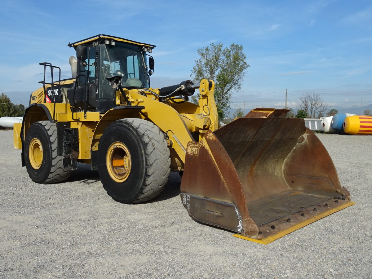 CATERPILLAR 972K - Chargeuse sur pneus: photos 4 CATERPILLAR 972K - Chargeuse sur pneus: photos 4