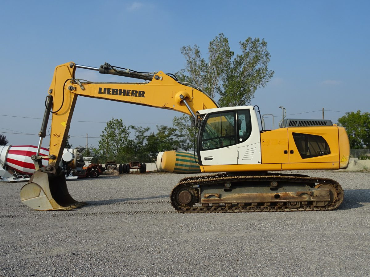 LIEBHERR R936 NLC - Pelle sur chenille: photos 2 LIEBHERR R936 NLC - Pelle sur chenille: photos 2
