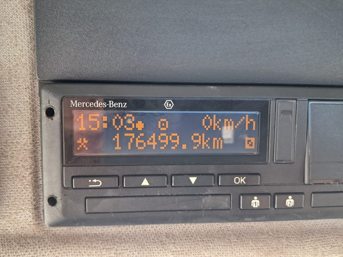 MERCEDES AROCS 4142 - Camion malaxeur: photos 5 MERCEDES AROCS 4142 - Camion malaxeur: photos 5