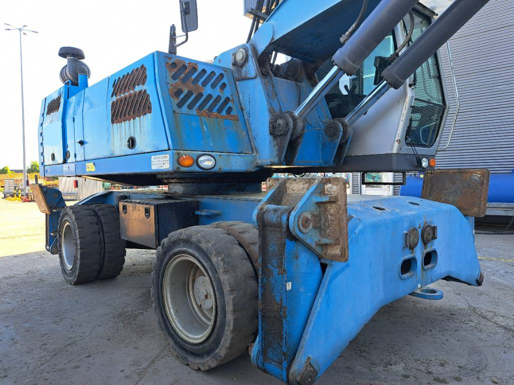 Fuchs MHL360D with low hour engine - Pelle de manutention: photos 5 Fuchs MHL360D with low hour engine - Pelle de manutention: photos 5