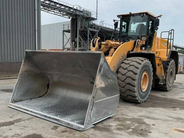 Hyundai HL 980 - Chargeuse sur pneus: photos 2 Hyundai HL 980 - Chargeuse sur pneus: photos 2