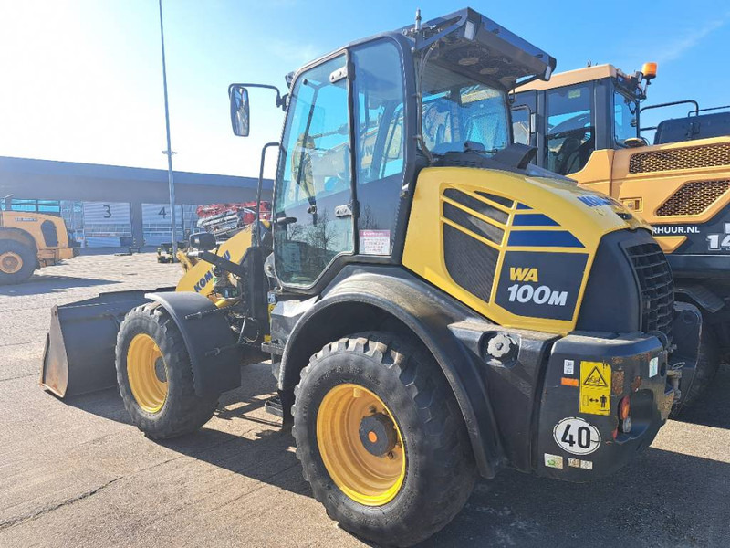 Komatsu WA 100 M-8 - Chargeuse sur pneus: photos 4 Komatsu WA 100 M-8 - Chargeuse sur pneus: photos 4