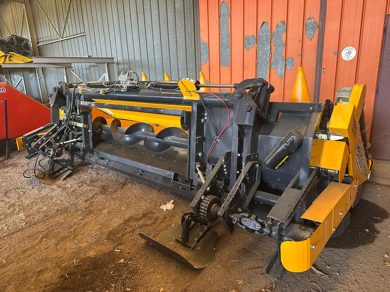 ELİBOL LF03 / 6-75 6 ROWS FOLDABLE CORN HEADER en leasing occasion ELİBOL LF03 / 6-75 6 ROWS FOLDABLE CORN HEADER: photos 6