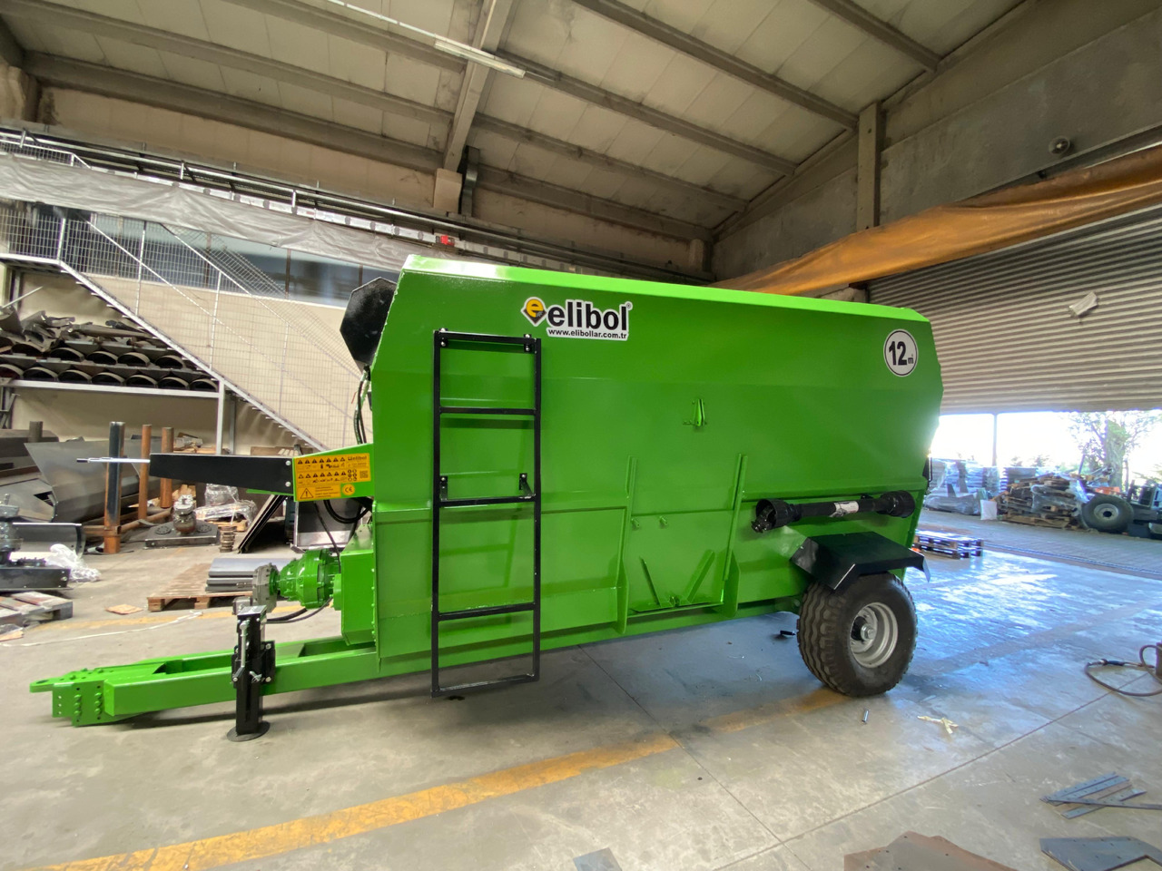 ELİBOL ELİBOLMIX 12M³ HORIZONTAL FEED MIXER - Mélangeuse: photos 1 ELİBOL ELİBOLMIX 12M³ HORIZONTAL FEED MIXER - Mélangeuse: photos 1