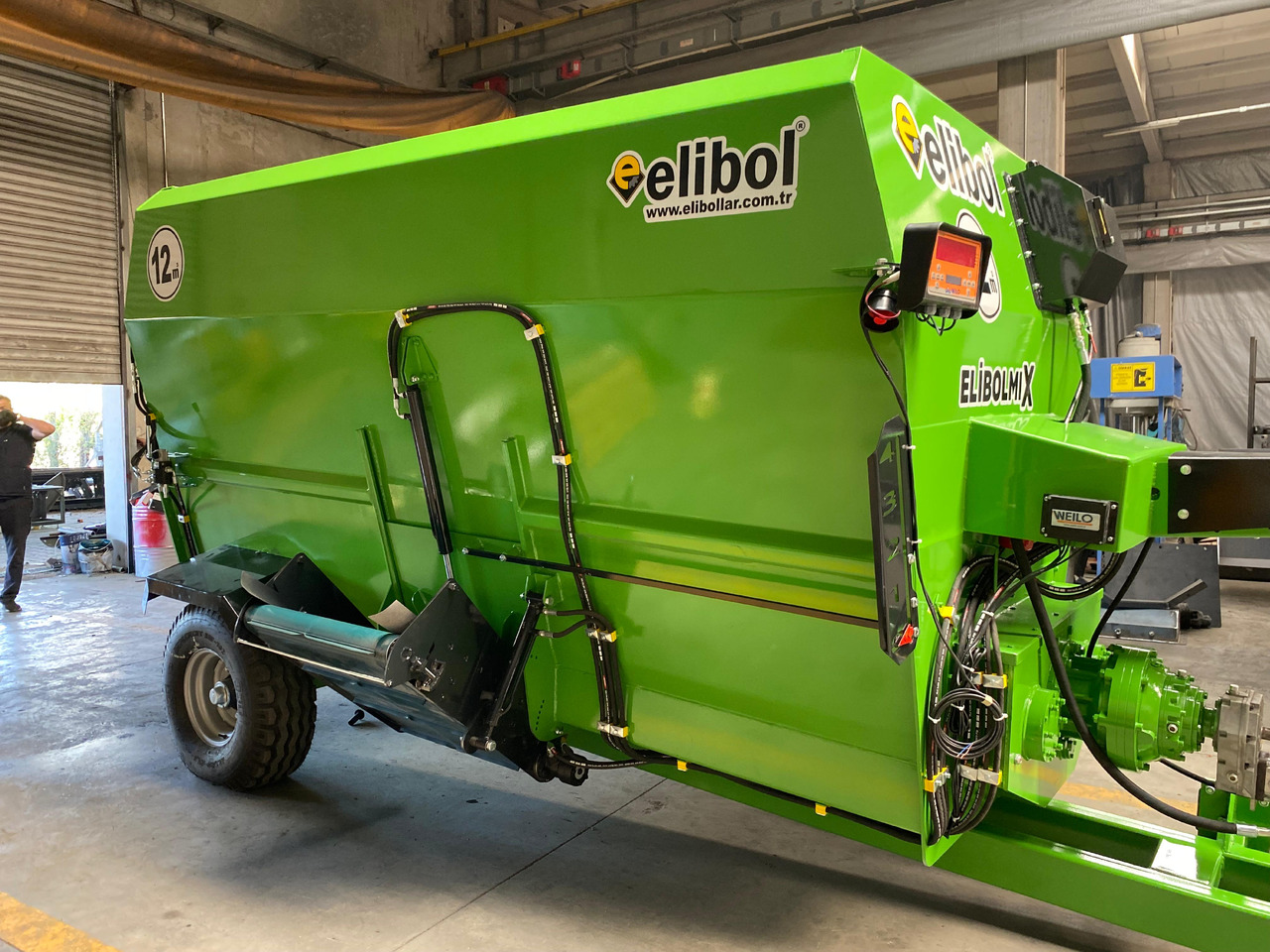 ELİBOL ELİBOLMIX 12M³ HORIZONTAL FEED MIXER - Mélangeuse: photos 3 ELİBOL ELİBOLMIX 12M³ HORIZONTAL FEED MIXER - Mélangeuse: photos 3