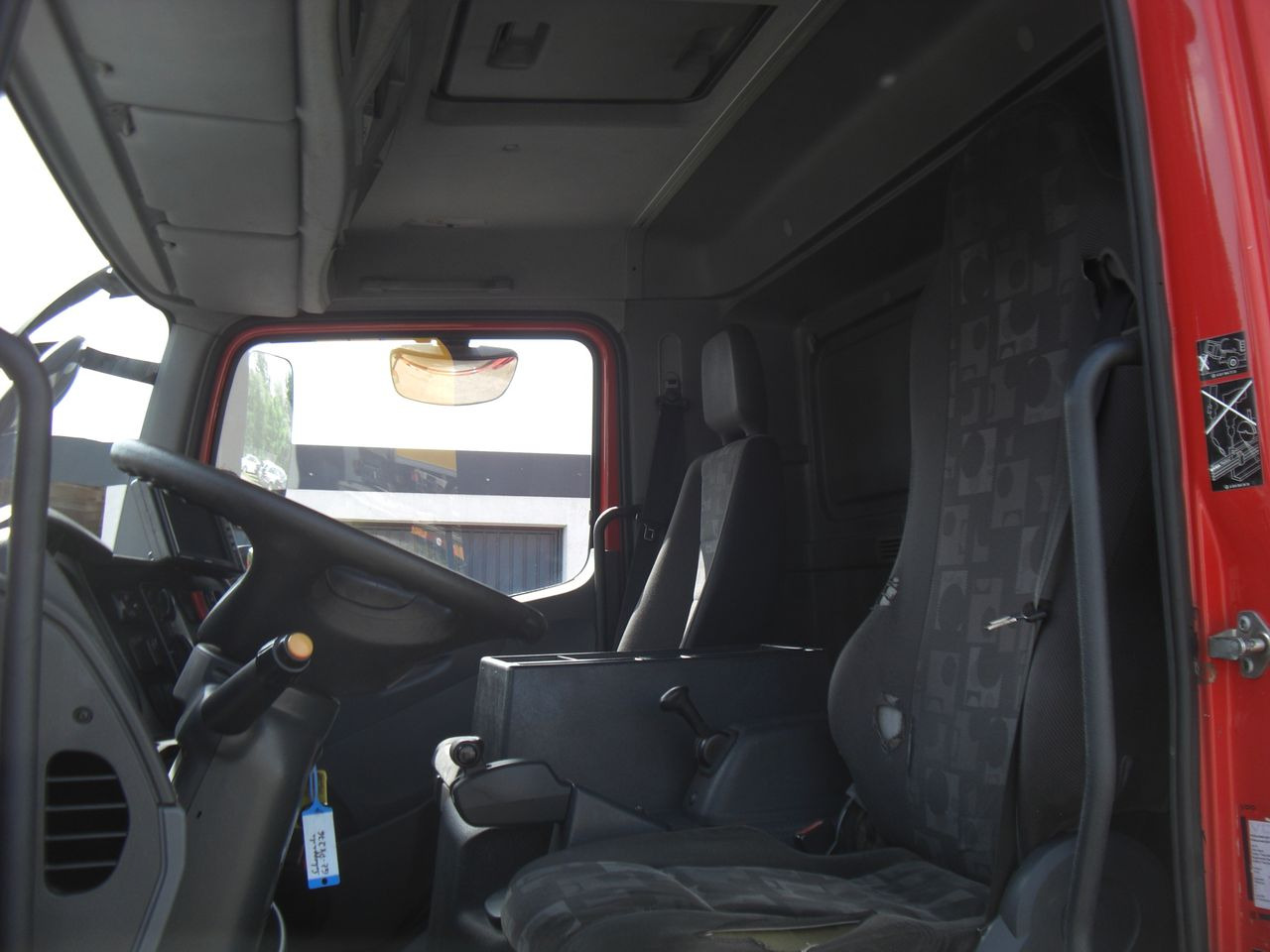 Camion pour le transport de boissons Mercedes-Benz 1222L AUTOMATIK: photos 8