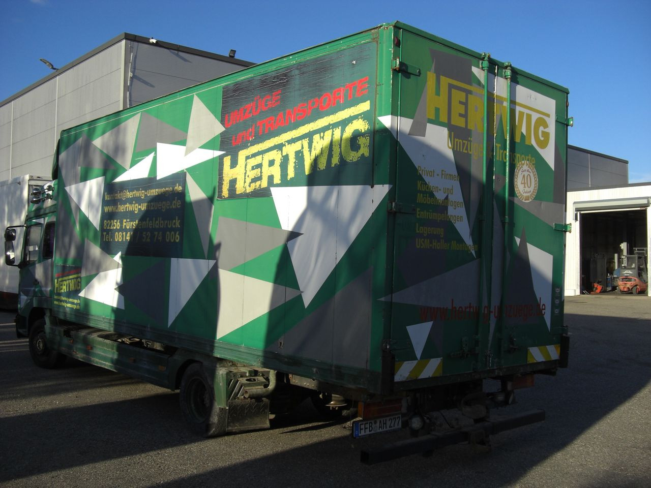 Mercedes-Benz 823L - Camion fourgon: photos 4 Mercedes-Benz 823L - Camion fourgon: photos 4