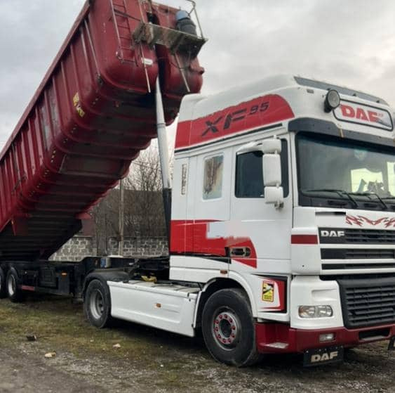 DAF XF 95 - Tracteur routier: photos 4 DAF XF 95 - Tracteur routier: photos 4
