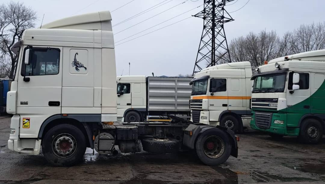 DAF XF 95 - Tracteur routier: photos 4 DAF XF 95 - Tracteur routier: photos 4