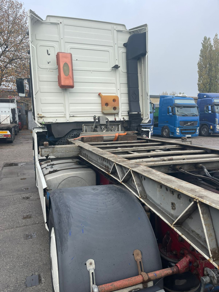 RENAULT - Tracteur routier: photos 5 RENAULT - Tracteur routier: photos 5