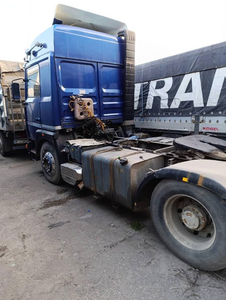 Renault Major 385 Tractor unit - Tracteur routier: photos 4 Renault Major 385 Tractor unit - Tracteur routier: photos 4