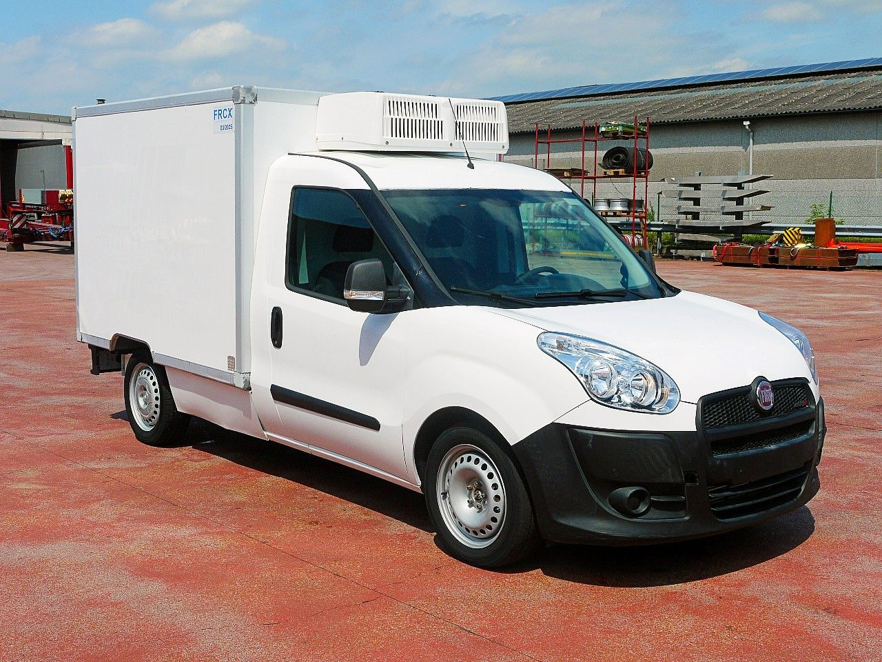 Fiat DOBLO 1.6 KUHKOFFER RELEC FROID TR22 -20C - Utilitaire frigorifique: photos 2 Fiat DOBLO 1.6 KUHKOFFER RELEC FROID TR22 -20C - Utilitaire frigorifique: photos 2