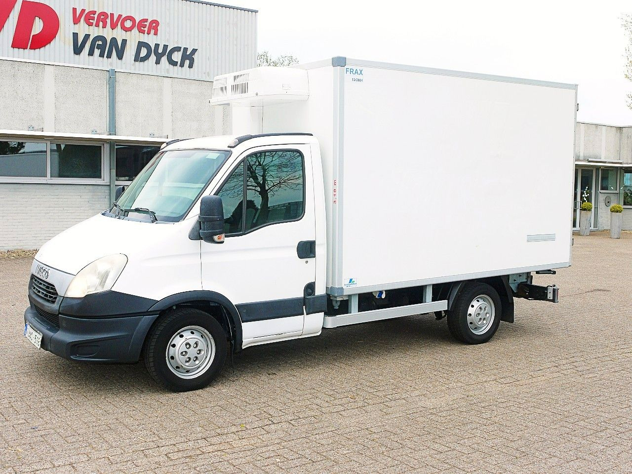 Iveco 35S13 DAILY KUHLKOFFER RELEC FROID -20C - Utilitaire frigorifique: photos 3 Iveco 35S13 DAILY KUHLKOFFER RELEC FROID -20C - Utilitaire frigorifique: photos 3