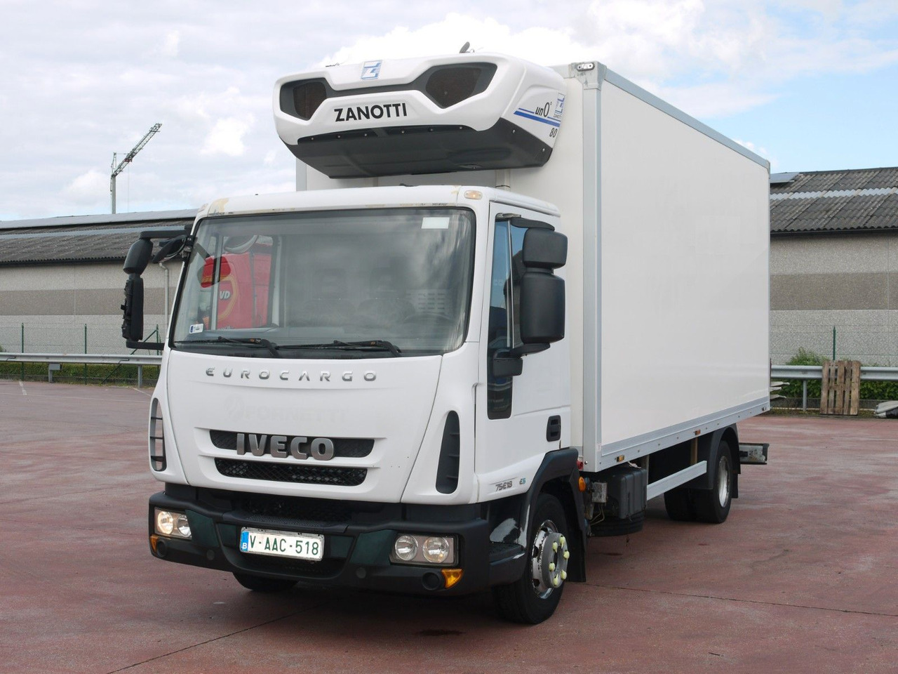 Iveco 75E16 EUROCARGO KUHOKOFFER ZANOTTI -30C Iveco 75E16 EUROCARGO KUHOKOFFER ZANOTTI -30C - Camion frigorifique: photos 4 Iveco 75E16 EUROCARGO KUHOKOFFER ZANOTTI -30C Iveco 75E16 EUROCARGO KUHOKOFFER ZANOTTI -30C - Camion frigorifique: photos 4
