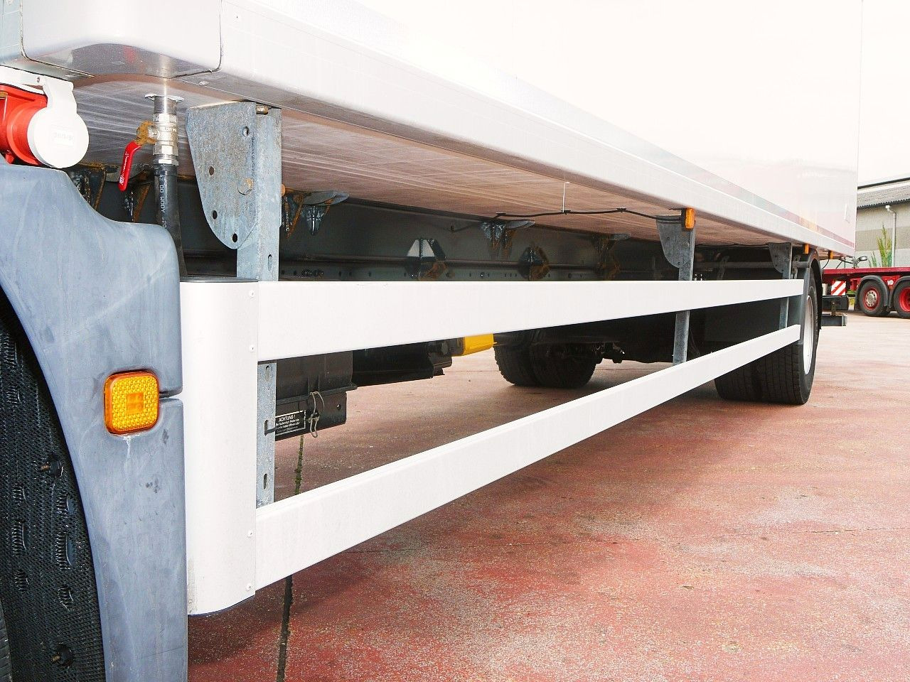 Camion frigorifique MAN TGM 18.250 KUHLKOFFER THERMOKING V800 MT A/C: photos 17 Camion frigorifique MAN TGM 18.250 KUHLKOFFER THERMOKING V800 MT A/C: photos 17