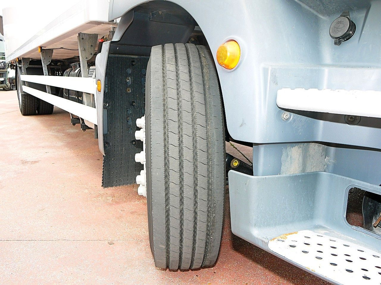 Camion frigorifique MAN TGM 18.250 KUHLKOFFER THERMOKING V800 MT A/C: photos 18 Camion frigorifique MAN TGM 18.250 KUHLKOFFER THERMOKING V800 MT A/C: photos 18