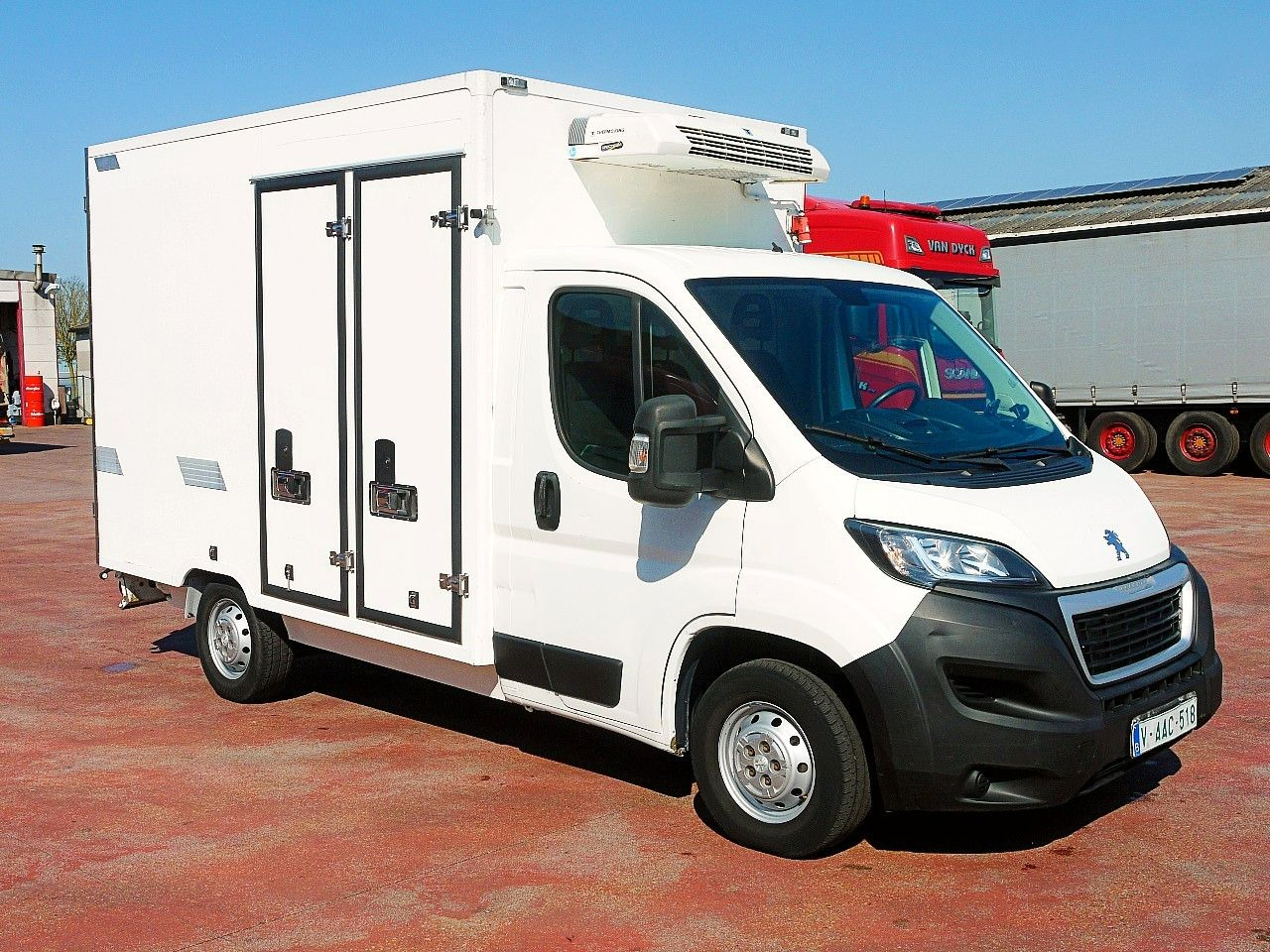 Peugeot BOXER KUHLKOFFER THERMOKING V200 MULTI -20C A/C - Utilitaire frigorifique: photos 2 Peugeot BOXER KUHLKOFFER THERMOKING V200 MULTI -20C A/C - Utilitaire frigorifique: photos 2