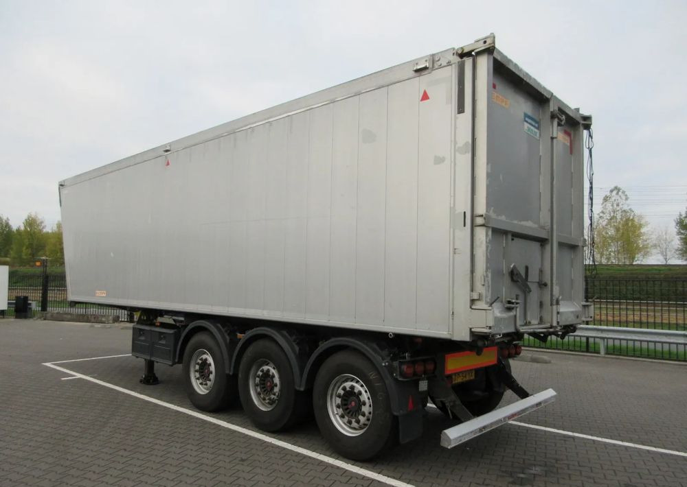 Kempf Wywrotka - Semi-remorque benne: photos 2 Kempf Wywrotka - Semi-remorque benne: photos 2