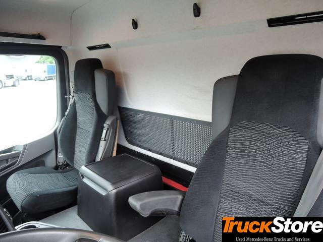 Camion frigorifique Mercedes-Benz Antos 1835 L: photos 7