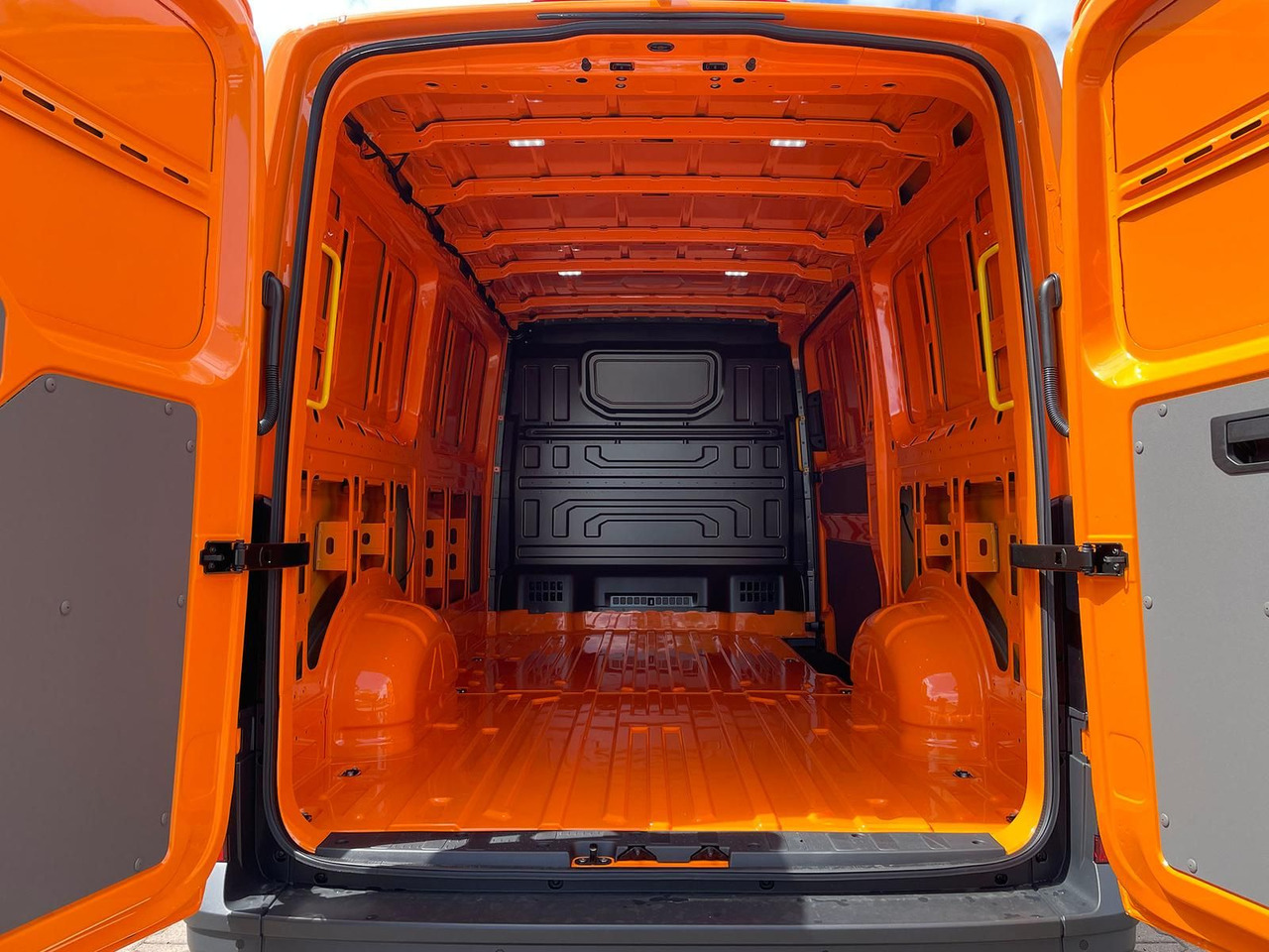 Voiture MAN TGE 3.180 Kasten L3H2 TEMPOMAT LED STANDHZ NAVI: photos 30