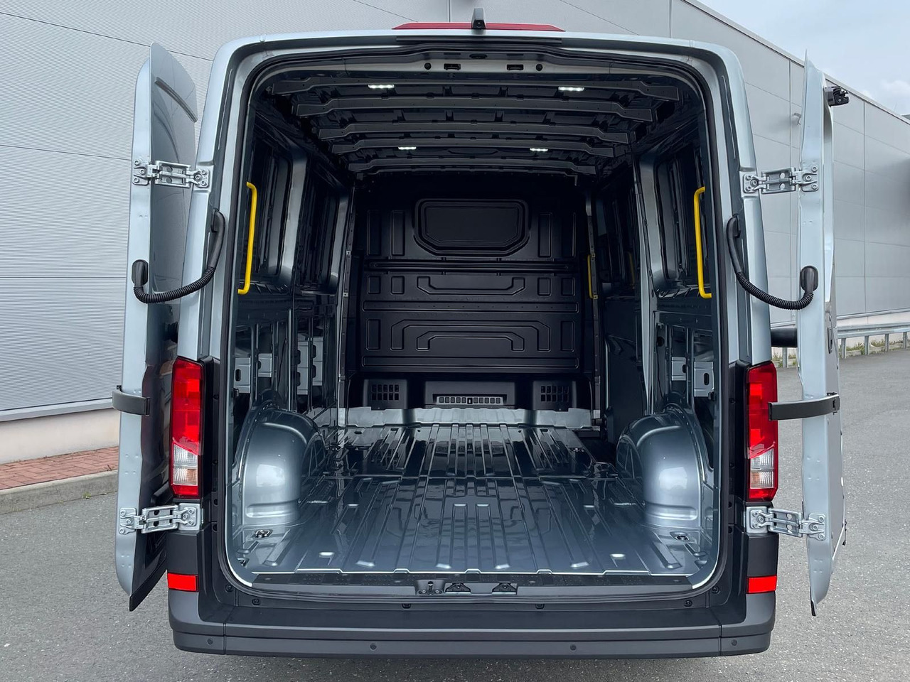 Fourgon utilitaire MAN TGE 3.180 L3H2 Kasten LED NAVI ACC LED STANDHZ: photos 10 Fourgon utilitaire MAN TGE 3.180 L3H2 Kasten LED NAVI ACC LED STANDHZ: photos 10