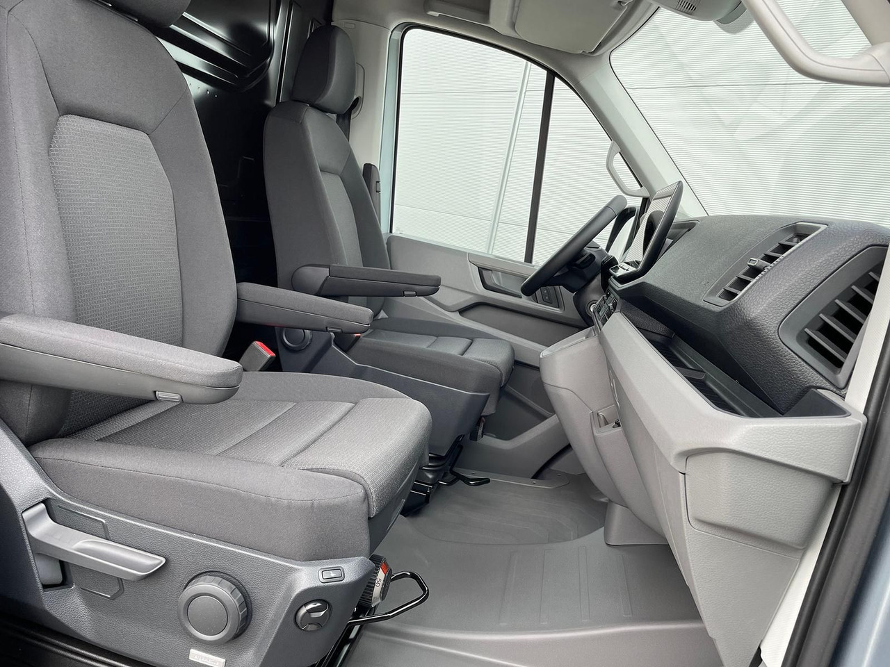 Fourgon utilitaire MAN TGE 3.180 L3H2 Kasten LED NAVI ACC LED STANDHZ: photos 27 Fourgon utilitaire MAN TGE 3.180 L3H2 Kasten LED NAVI ACC LED STANDHZ: photos 27