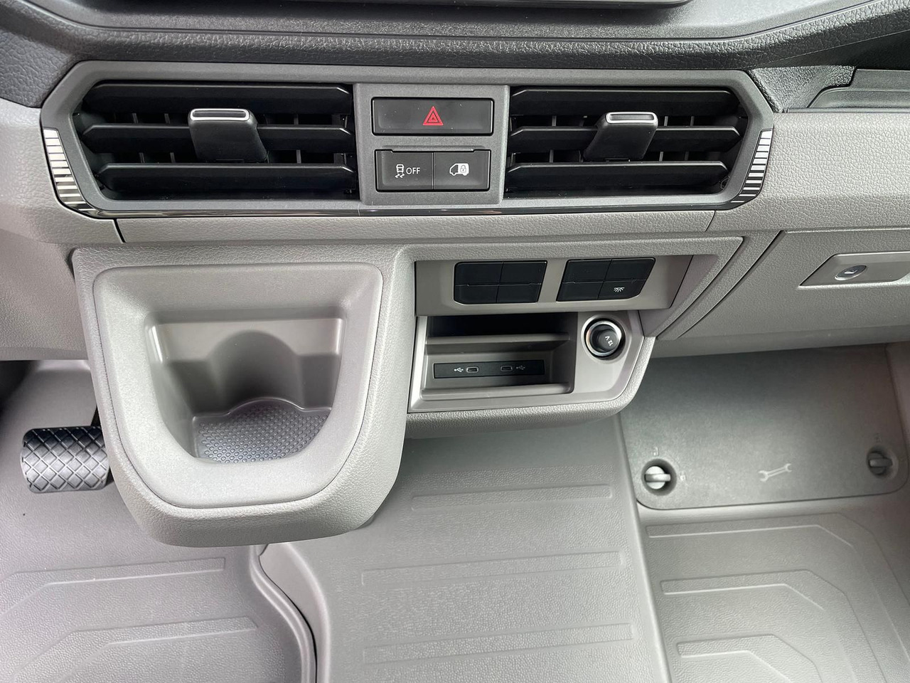 Fourgon utilitaire MAN TGE 3.180 L3H2 Kasten LED NAVI ACC LED STANDHZ: photos 36 Fourgon utilitaire MAN TGE 3.180 L3H2 Kasten LED NAVI ACC LED STANDHZ: photos 36