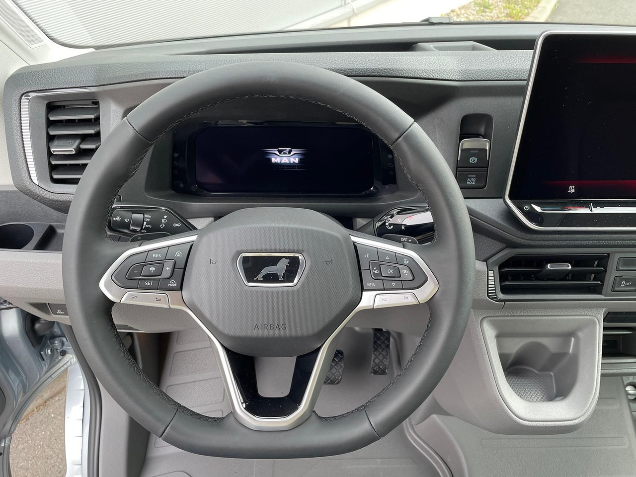 Fourgon utilitaire MAN TGE 3.180 L3H2 Kasten LED NAVI ACC LED STANDHZ: photos 14 Fourgon utilitaire MAN TGE 3.180 L3H2 Kasten LED NAVI ACC LED STANDHZ: photos 14