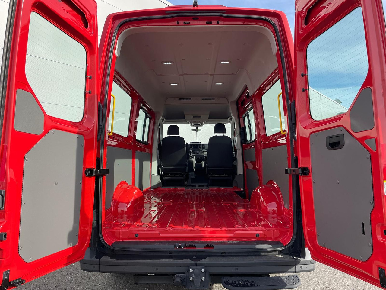 Voiture MAN TGE 3.180 L3H3 4x4 FEUERWEHR LED TEMPOMAT: photos 31