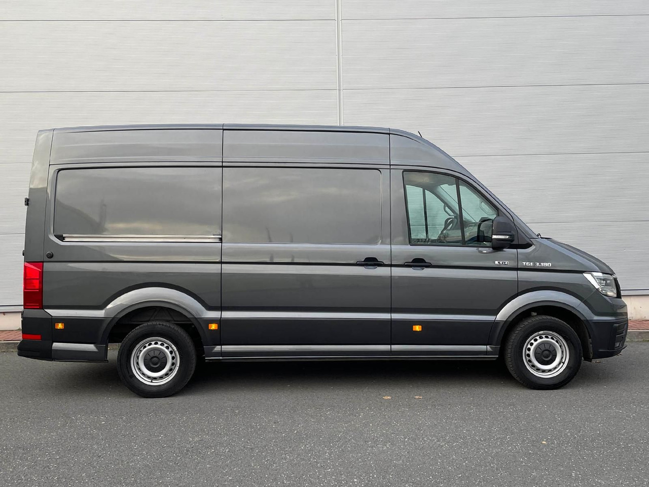 MAN TGE 3.180 L3H3 Kasten 4x4 DIFF AHK ACC STANDHZ - Voiture: photos 5 MAN TGE 3.180 L3H3 Kasten 4x4 DIFF AHK ACC STANDHZ - Voiture: photos 5