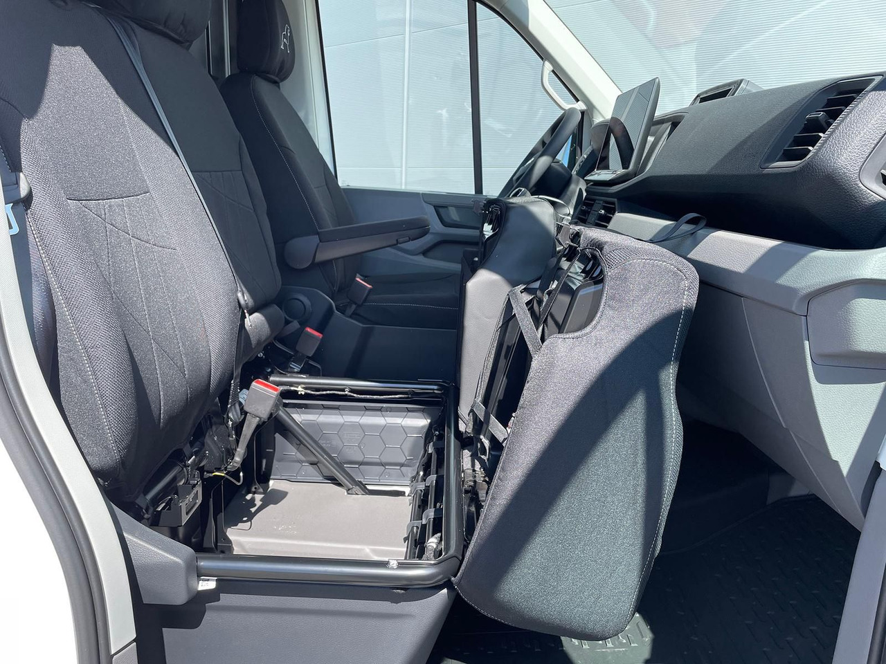 Voiture MAN TGE 3.180 L3H3 Kasten KAMERA NAVI DAB SITZH TEMP: photos 29