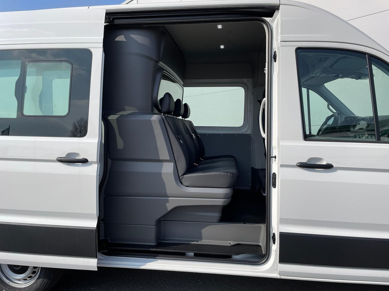 Utilitaire double cabine neuf MAN TGE 3.180 L3H3 MIXTO 4x4 LED TEMPOMAT SITZHZ NAV: photos 10