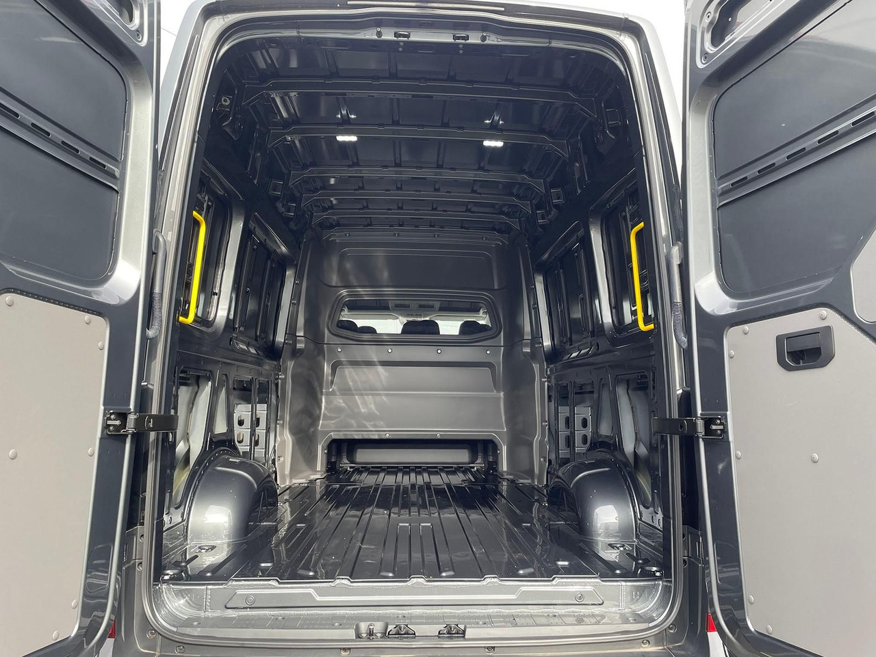 Utilitaire double cabine neuf MAN TGE 3.180 L4H3 MIXTO 4x4 AUTOM ACC LED DAB NAVI: photos 31
