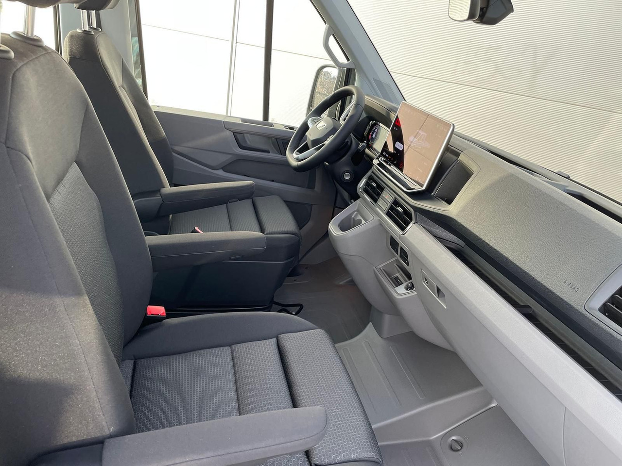 Utilitaire plateau, Utilitaire double cabine MAN TGE 3.180 Pritsche DOKA MR STANDHZ AHK KAMERA: photos 15