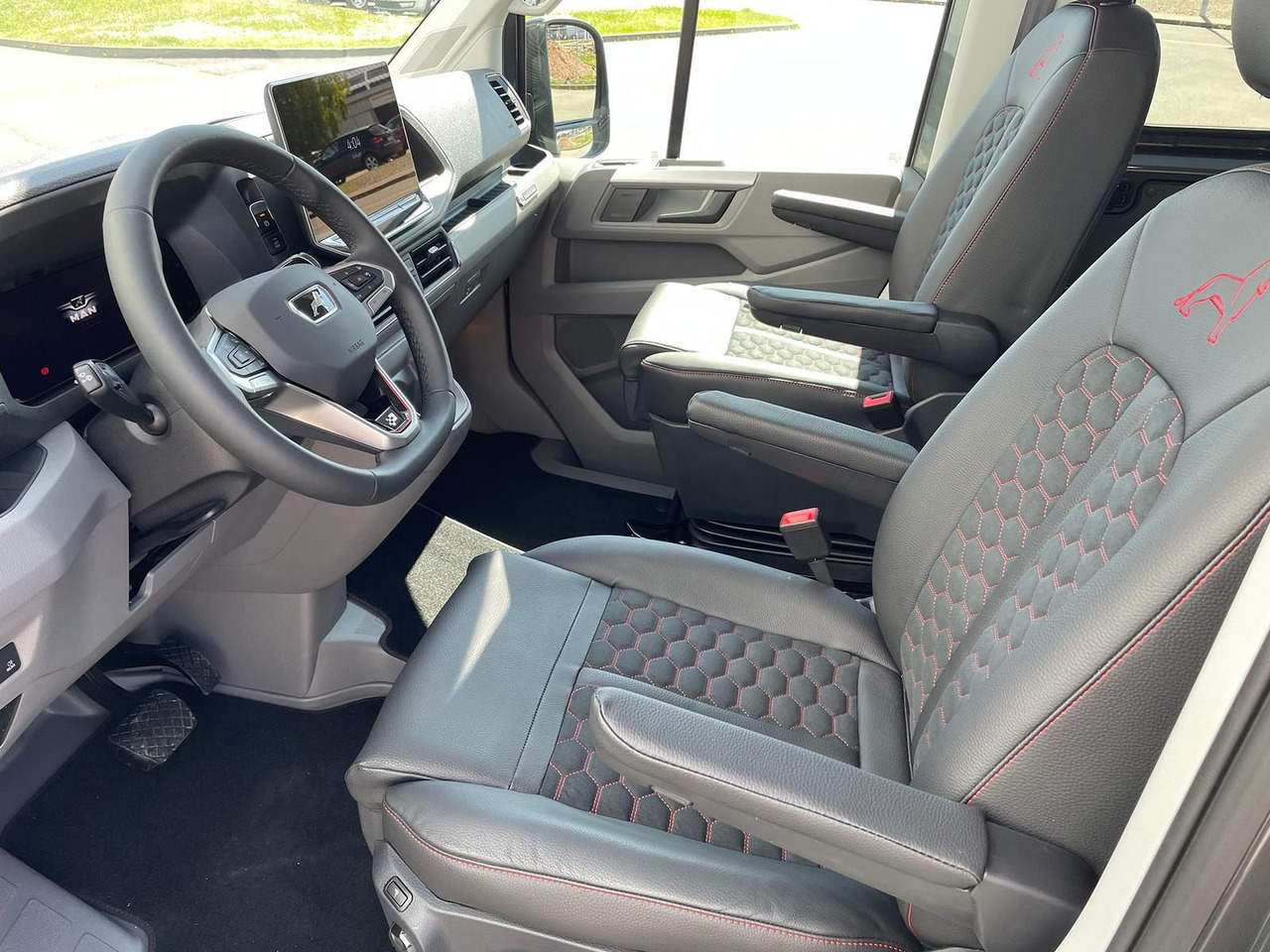 Fourgon utilitaire, Utilitaire double cabine MAN TGE 3.200 L3H2 MIXTO 4x4 Individual S ACC STHZ: photos 12 Fourgon utilitaire, Utilitaire double cabine MAN TGE 3.200 L3H2 MIXTO 4x4 Individual S ACC STHZ: photos 12