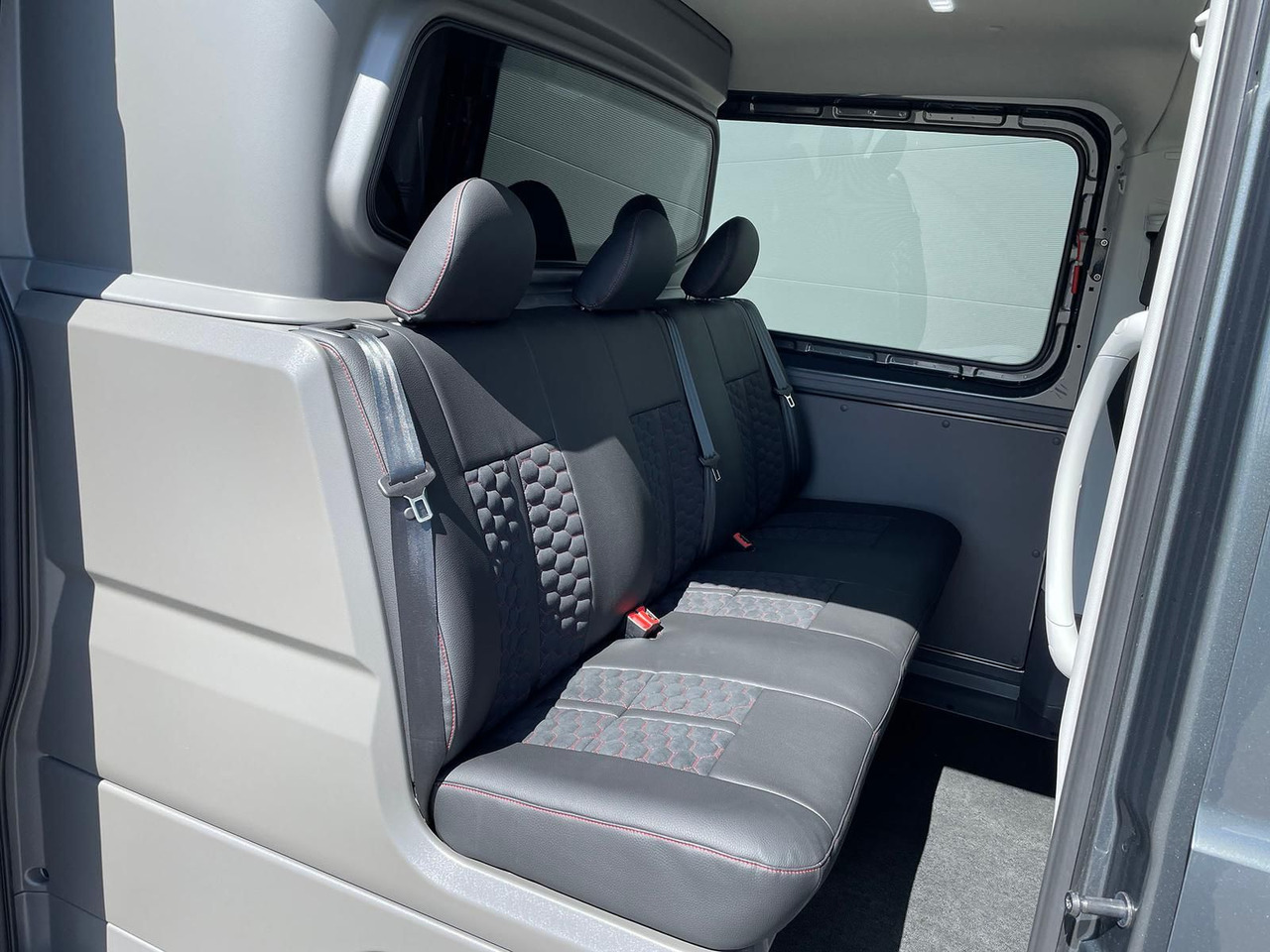 Fourgon utilitaire, Utilitaire double cabine MAN TGE 3.200 L3H2 MIXTO 4x4 Individual S ACC STHZ: photos 11 Fourgon utilitaire, Utilitaire double cabine MAN TGE 3.200 L3H2 MIXTO 4x4 Individual S ACC STHZ: photos 11