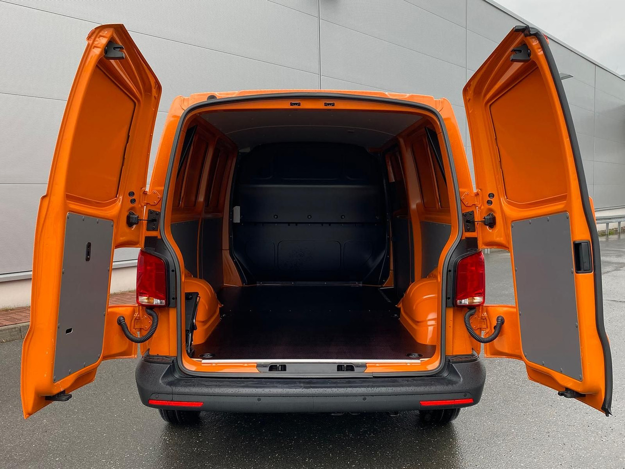Voiture Volkswagen T6.1 Transporter Kasten lang LED PDC KLIMA SITZH: photos 11