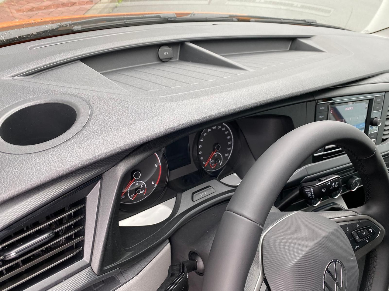 Voiture Volkswagen T6.1 Transporter Kasten lang LED PDC KLIMA SITZH: photos 28