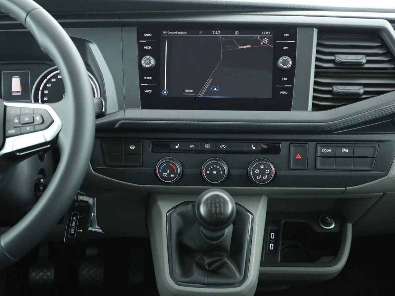 Volkswagen T6.1 Transporter Kombi KR LED STANDHZ ACC NAVI - Voiture break: photos 5 Volkswagen T6.1 Transporter Kombi KR LED STANDHZ ACC NAVI - Voiture break: photos 5