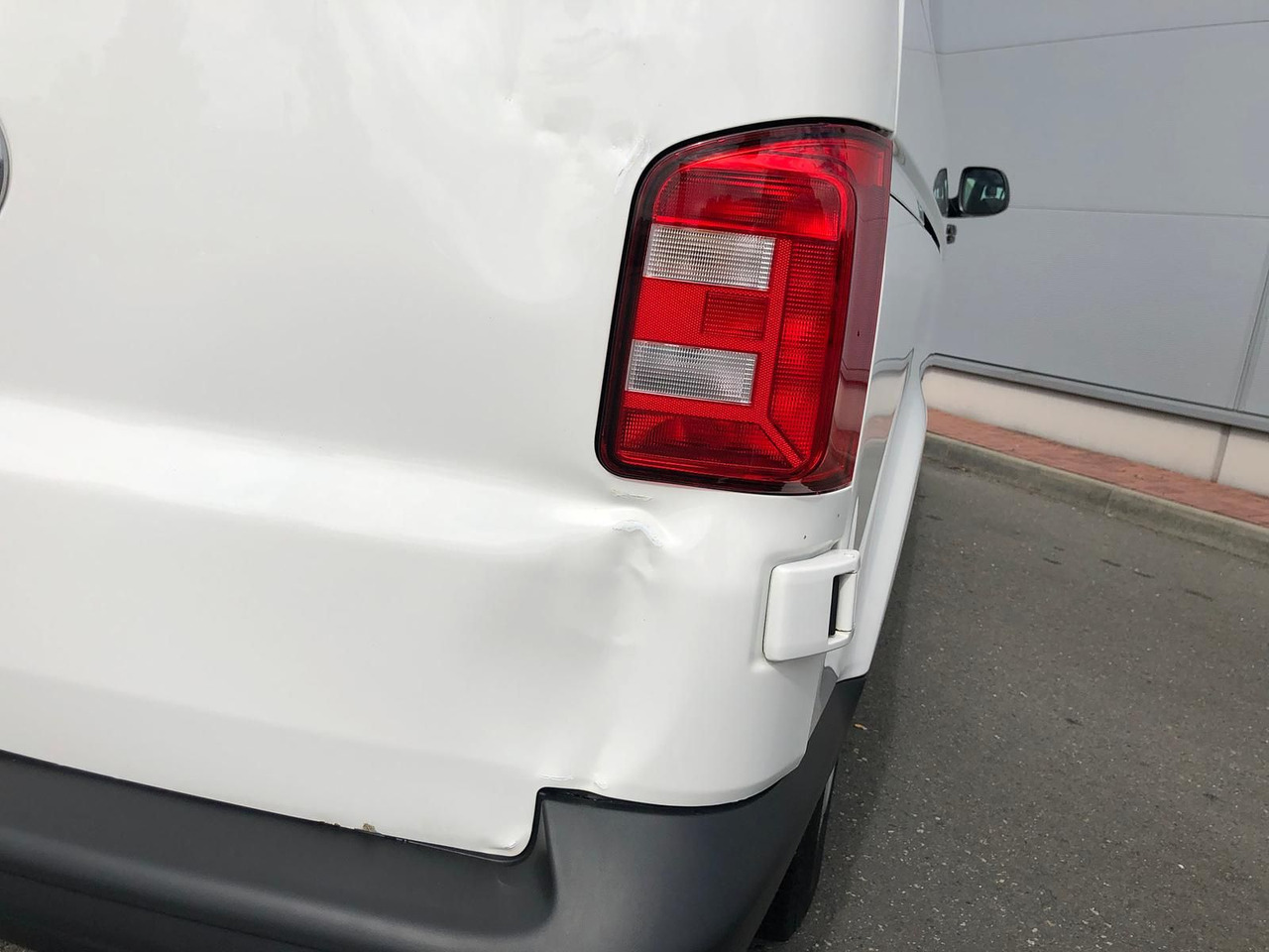 Minibus, Transport de personnes Volkswagen T6 Transporter 2.0 TDI Kombi lang 9-SITZE TEMP: photos 11
