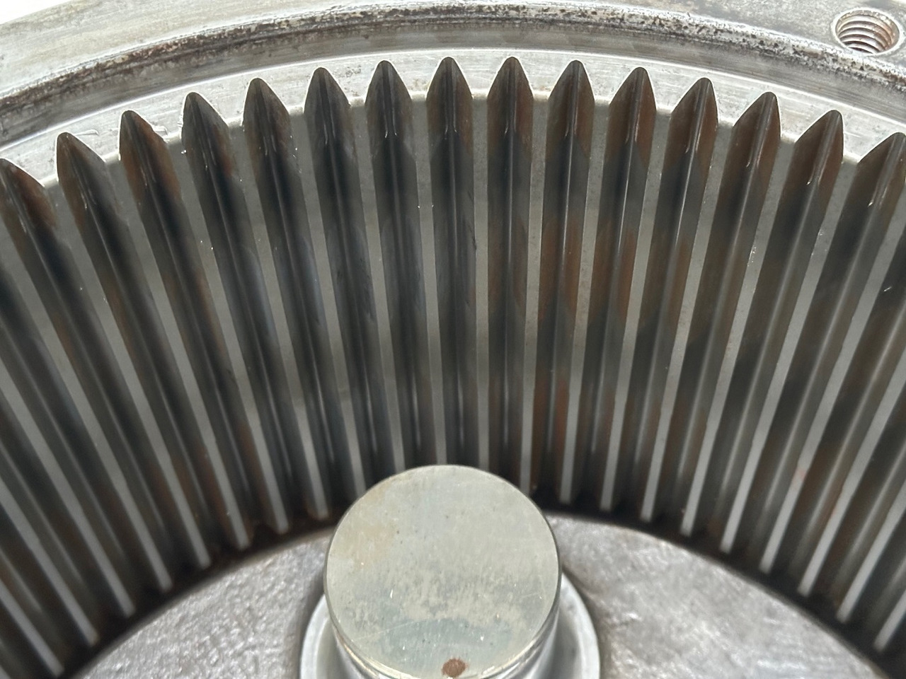 Transmission pour Engins de chantier Liebherr Anschlußträger ID-Nr.90207972 mit Innenrad ID-Nr.944315903.  FAT400P130-FAT400P139.  R926,R928,R930,R934,R936,R938.  #0992#0972#: photos 13