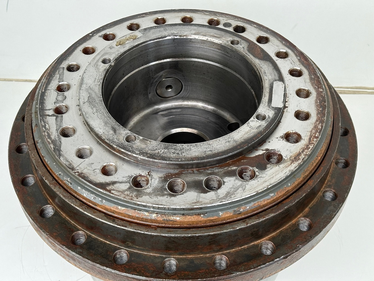 Transmission pour Engins de chantier Liebherr Anschlußträger ID-Nr.90207972 mit Innenrad ID-Nr.944315903.  FAT400P130-FAT400P139.  R926,R928,R930,R934,R936,R938.  #0992#0972#: photos 6
